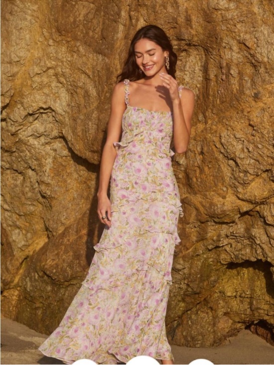 Astr Dresses & Skirts - ASTR The Label Olina Maxi Dress